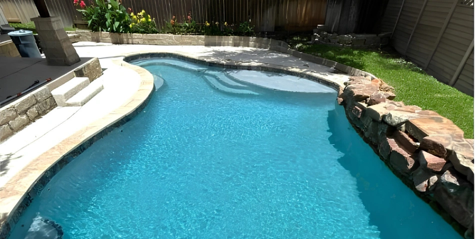 clean pool clean pool